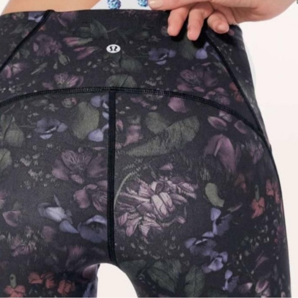 Lululemon train times frozen flourish